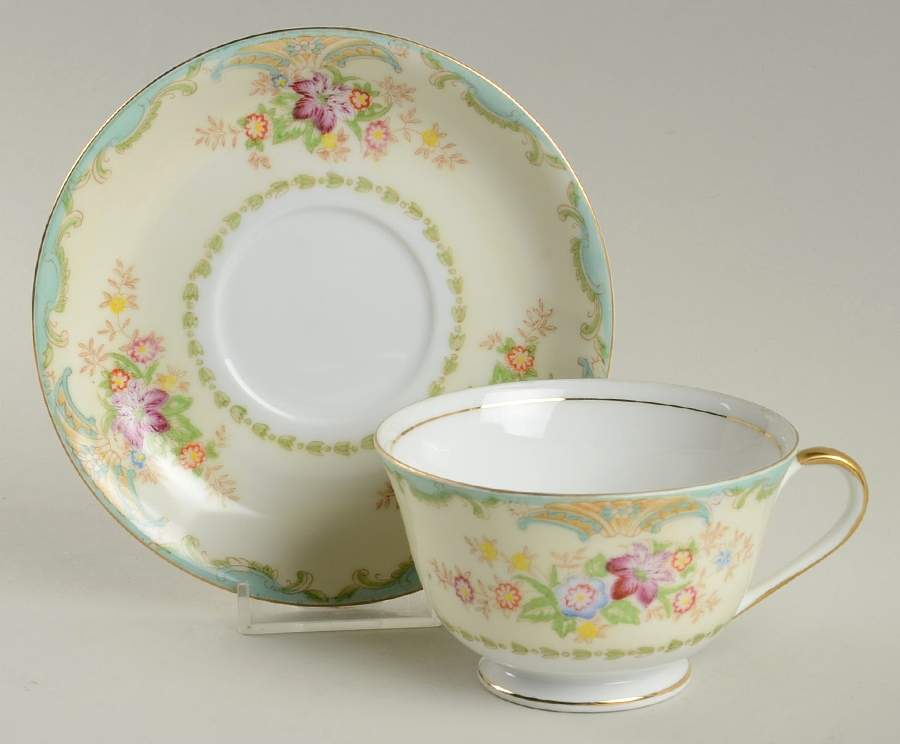 KON50 Footed Cup & Saucer Set by Kongo-1
