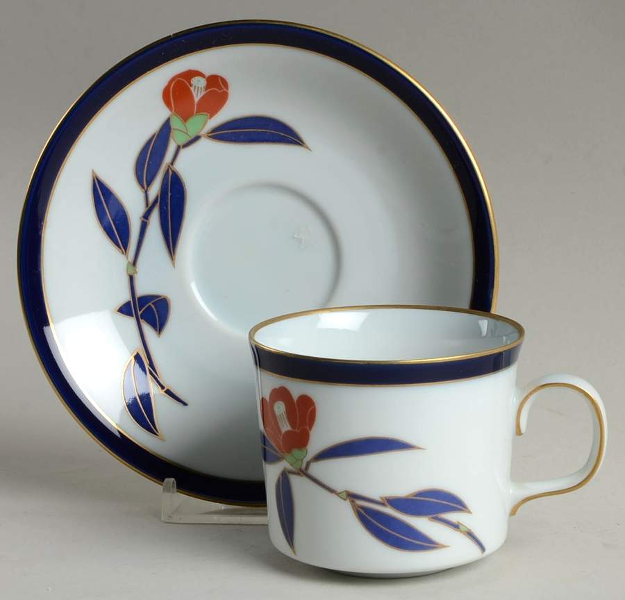 Camellia Flat Cup & Saucer Set by Koransha-1