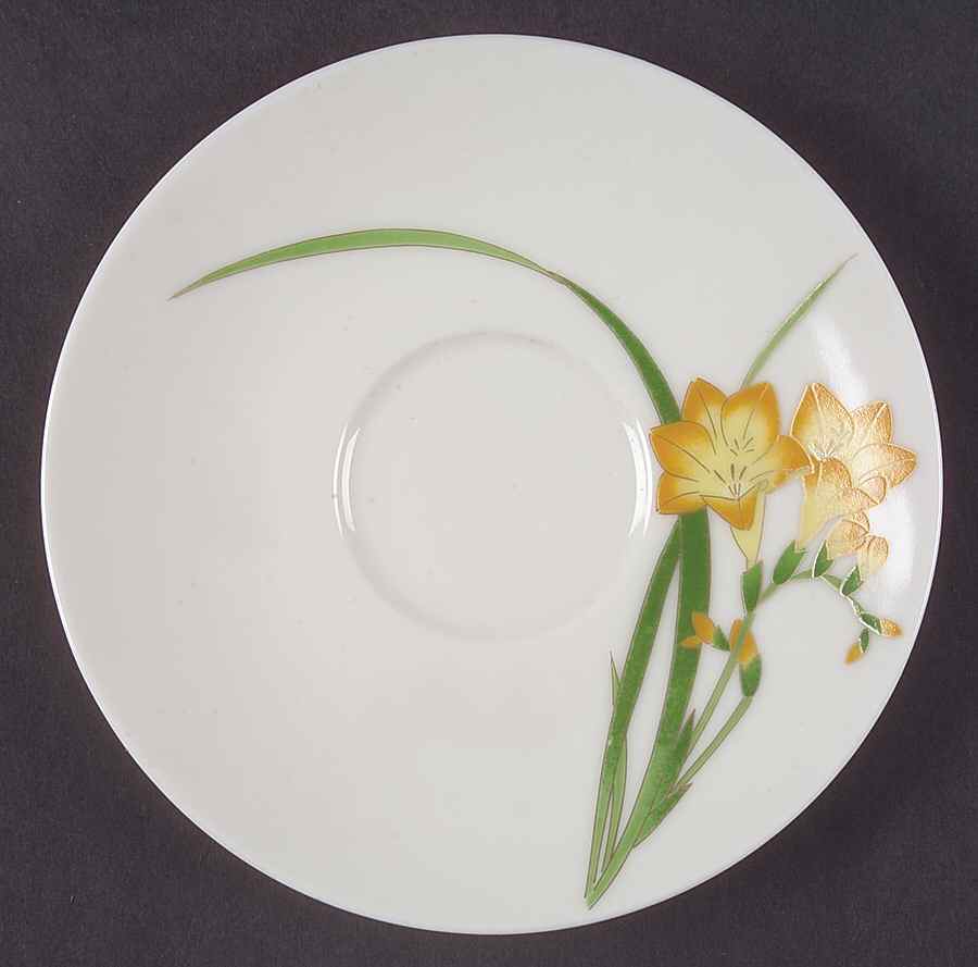 Freesia Saucer by Koransha-1