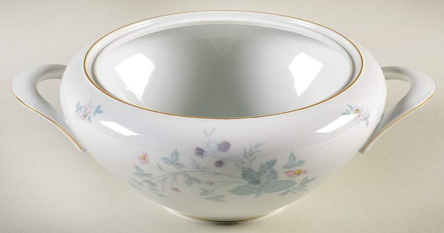 629 (White Background) Tureen No Lid by KPM-1