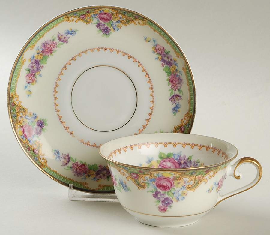 KPM25 Flat Cup & Saucer Set by KPM-1