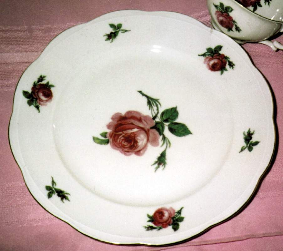 KPM26 Dinner Plate by KPM-1
