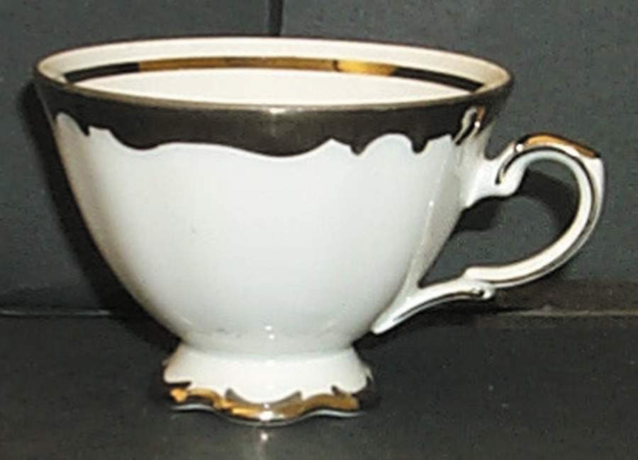 Countess Footed Cup by Kronester-1