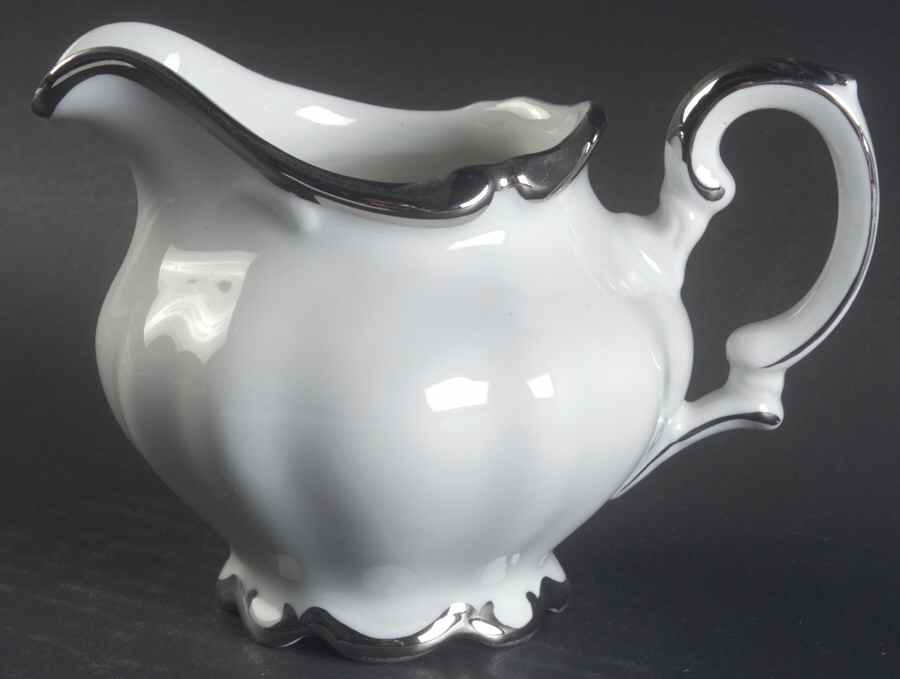 Countess Creamer by Kronester-1