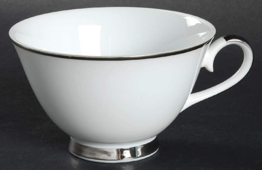 Wedding Band Saucer for Footed Cup by Kessington-1