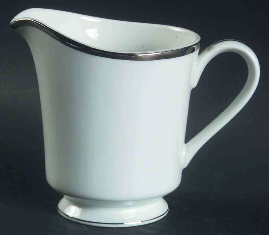 Wedding Band Creamer by Kessington-1