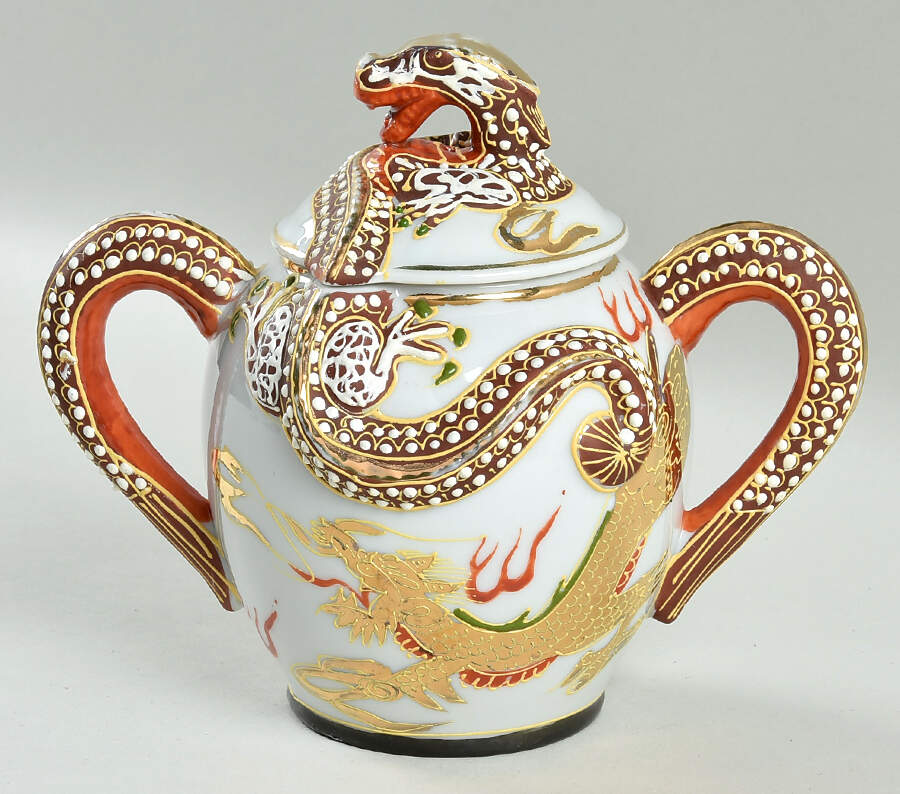 KUT24 Sugar Bowl & Lid by Kutani-1