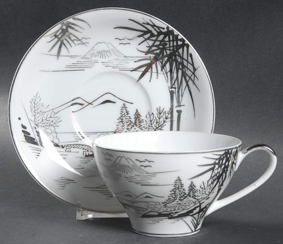 KUT3 Flat Cup & Saucer Set by Kutani-1