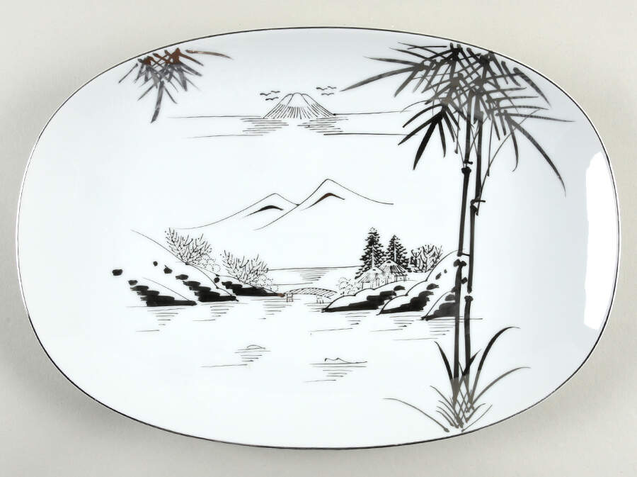 KUT3 13" Oval Serving Platter by Kutani-1