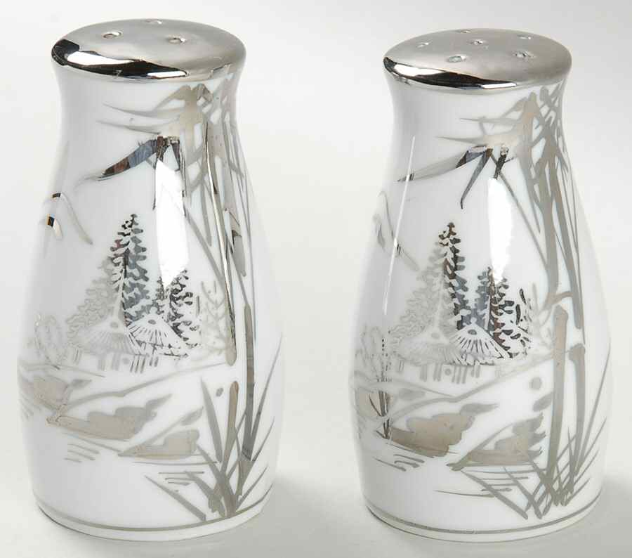 KUT3 Salt & Pepper Set by Kutani-1