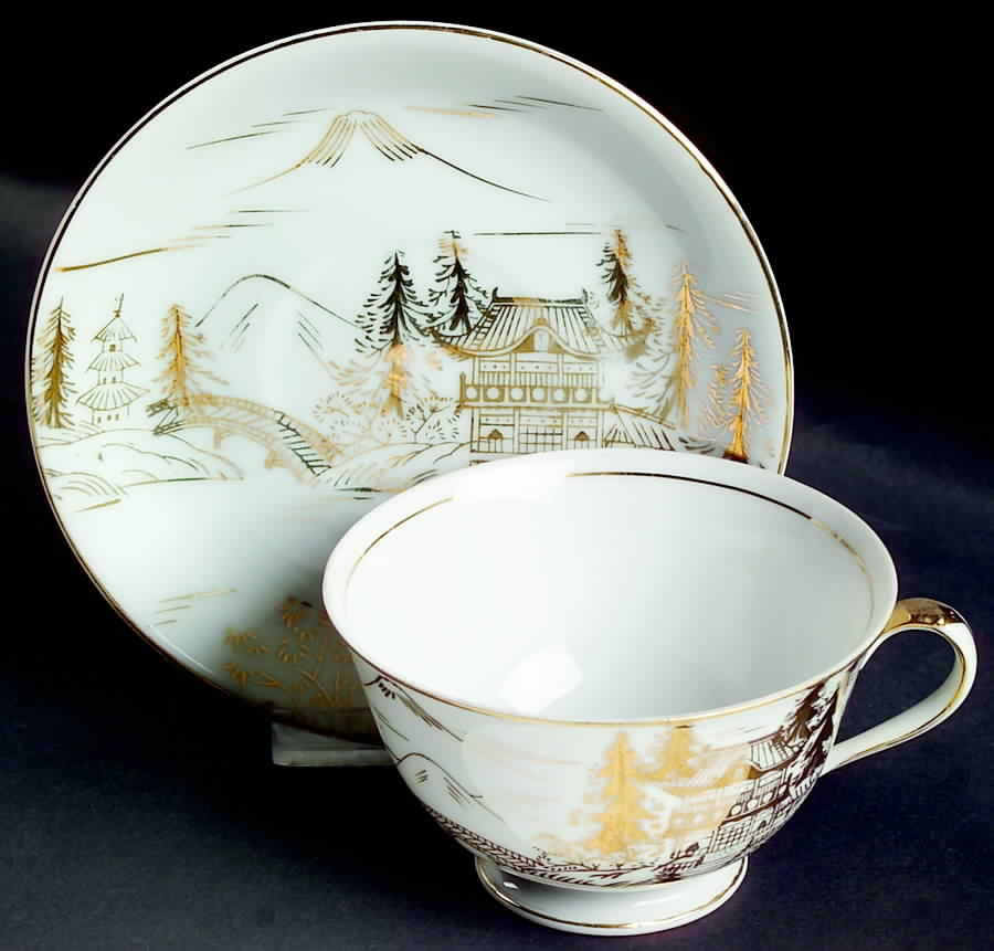 KUT30 Footed Cup & Saucer Set by Kutani-1