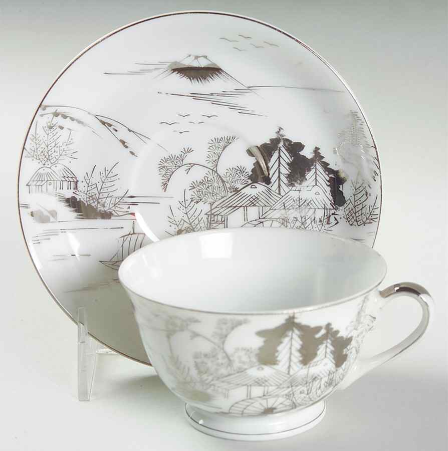KUT6 Footed Cup & Saucer Set by Kutani-1