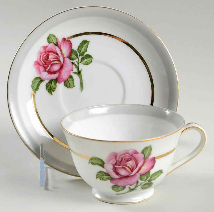 Carmen Footed Cup & Saucer Set by Kyoto-1