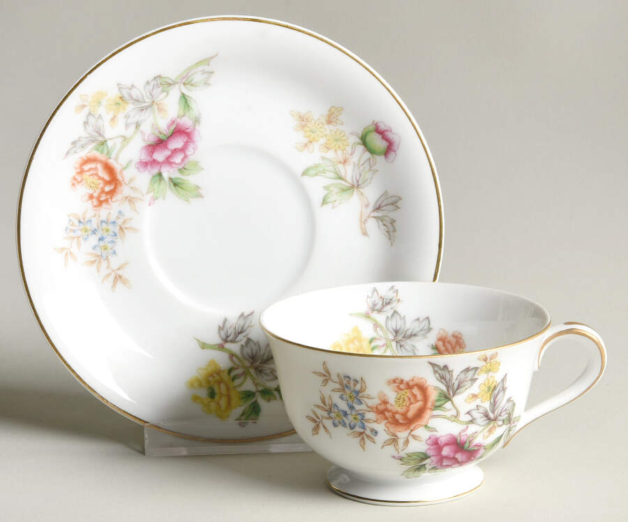 Carmel Footed Cup & Saucer Set by Kyoto-1