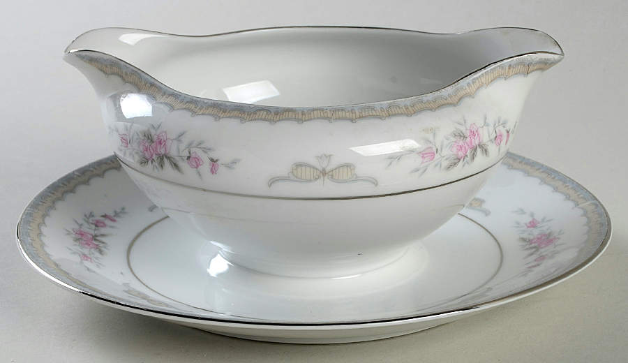 Edgewood Gravy Boat with Attached Underplate by Kyoto-1