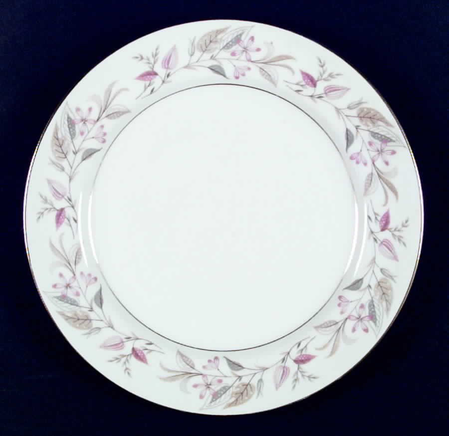 Garland Dinner Plate by Kyoto-1