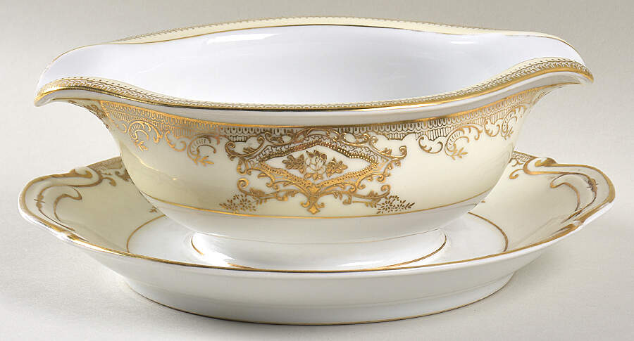 Goldana Round Gravy Boat/Attached Underplate by Kyoto-1