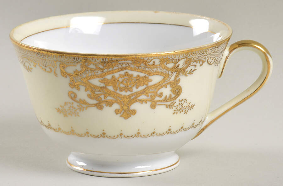 Goldana Footed Cup by Kyoto-1