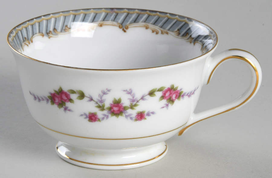 Hampton Footed Cup by Kyoto-1