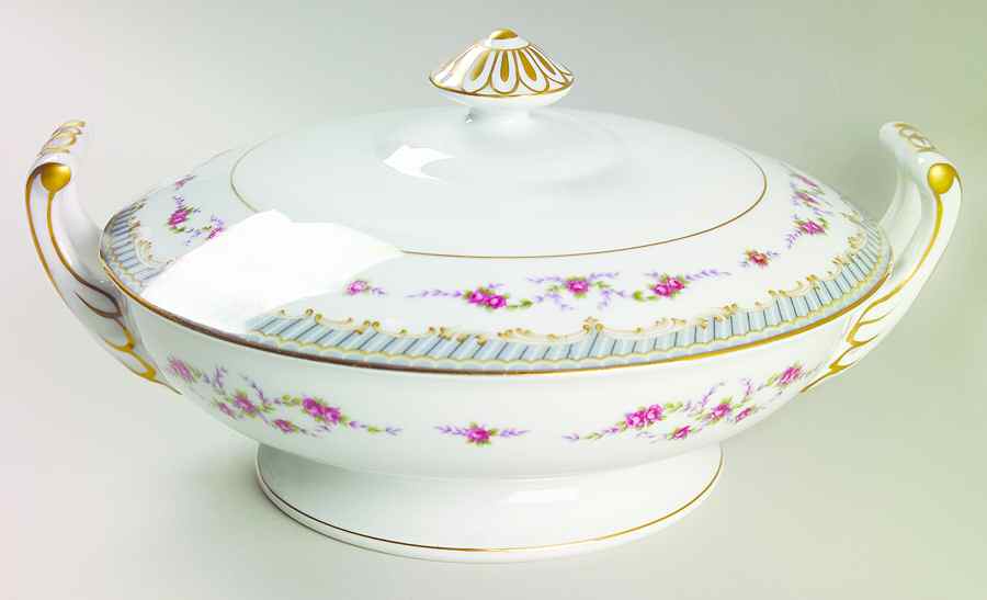 Hampton Round Covered Vegetable by Kyoto-1