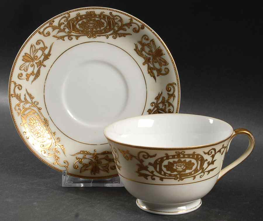 Regina Footed Cup & Saucer Set by Kyoto-1