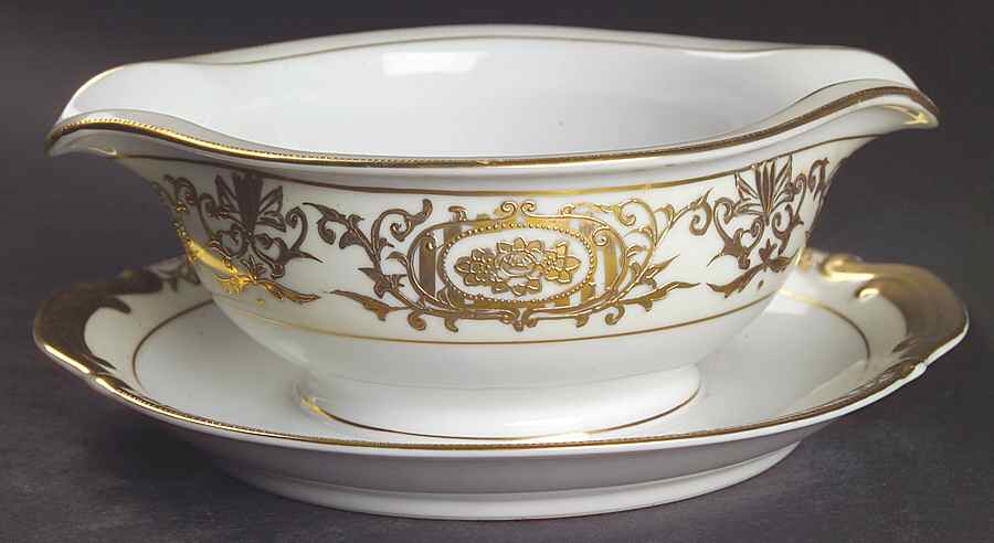 Regina Gravy Boat with Attached Underplate by Kyoto-1