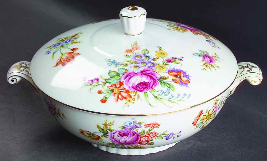 Nightingale Round Covered Vegetable by Kingsley (Japan)-1