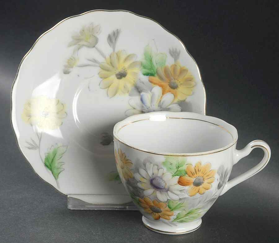 Flower of The Month Series Footed Cup & Saucer Set by Kasuga-1