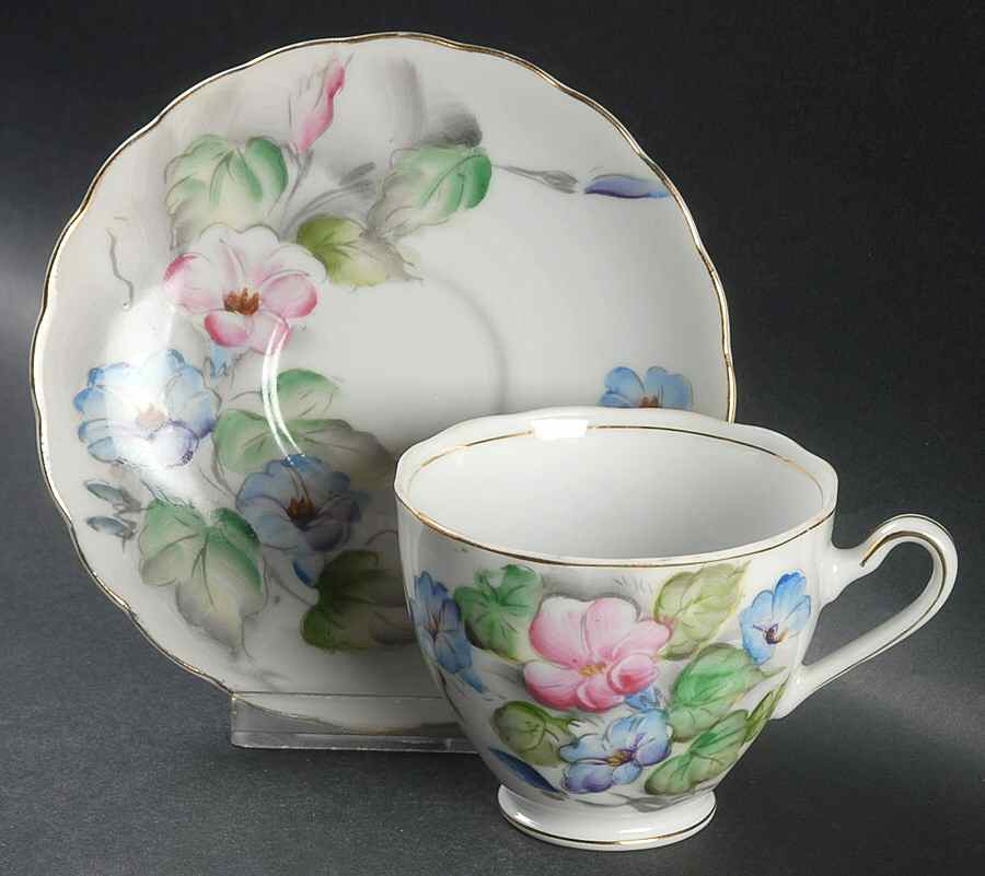 Flower of The Month Series Footed Cup & Saucer Set by Kasuga-1