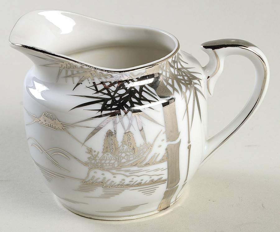 KUT43 Creamer by Kutani-1