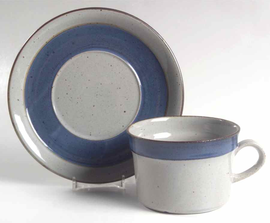 KNA1 Flat Cup & Saucer Set by Knabstrup-1