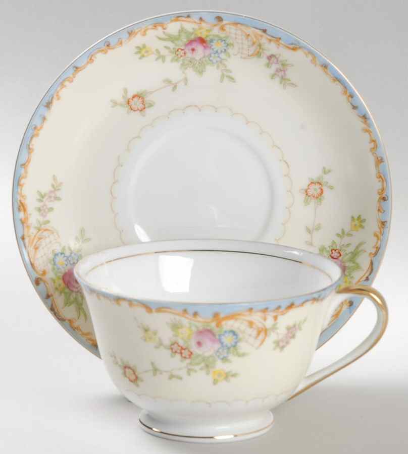 KON62 Footed Cup & Saucer Set by Kongo-1