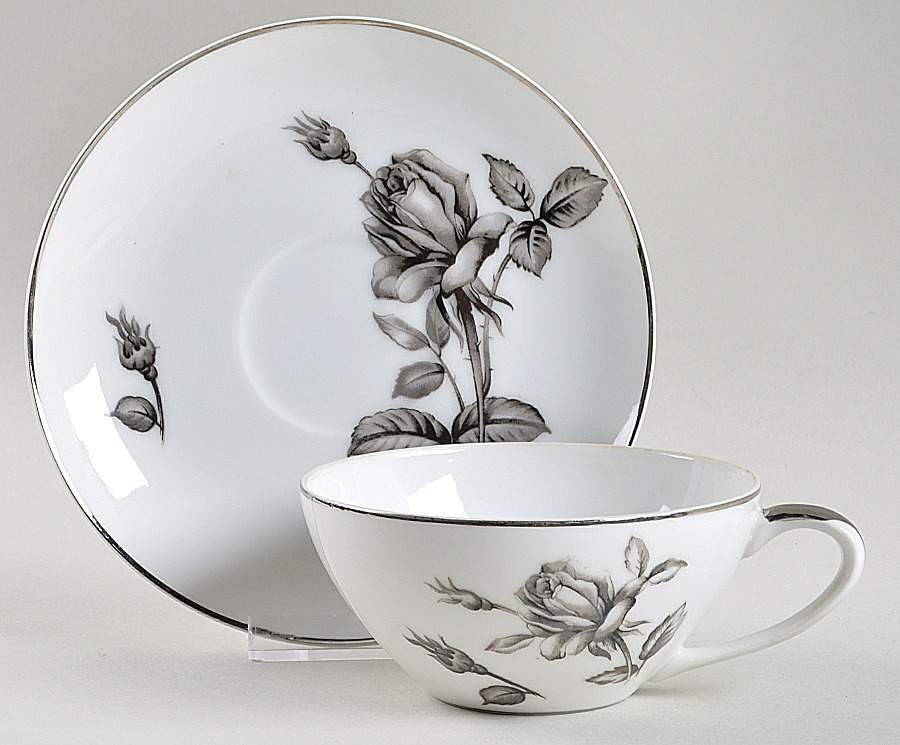Black Rose Flat Cup & Saucer Set by Kutani-1