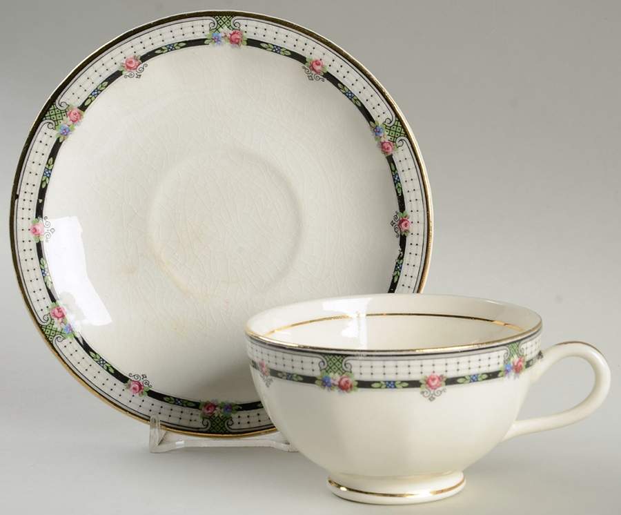KNO336 Footed Cup & Saucer Set by Edwin Knowles-1