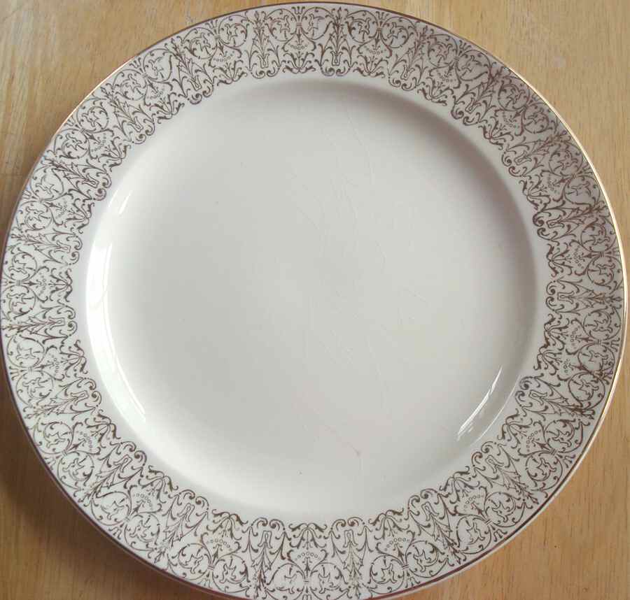 KNO338 Dinner Plate by Edwin Knowles-1