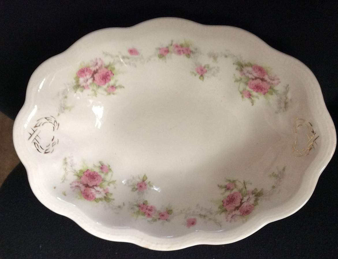 KNO341 Oval Fruit/Dessert Bowl by Edwin Knowles-1