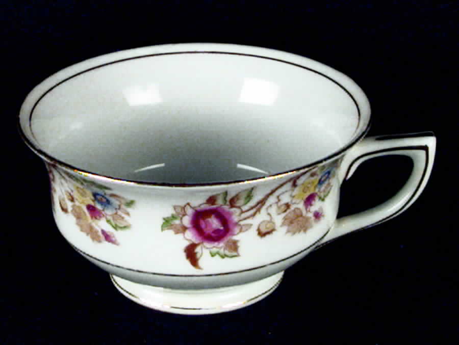Exotique Footed Cup by Korlis (Japan)-1