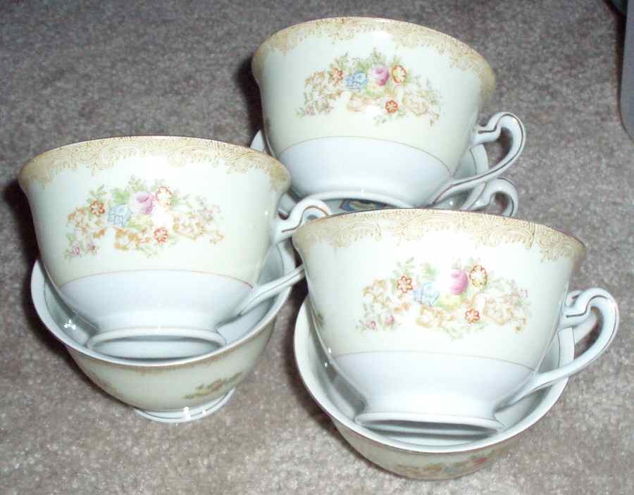 KIK28 Footed Cup by Kikusui-1