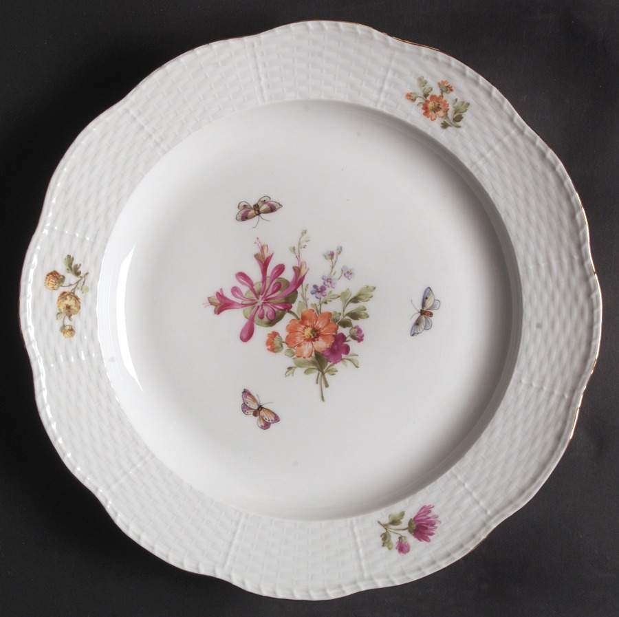 KPM74 Dinner Plate by KPM-1