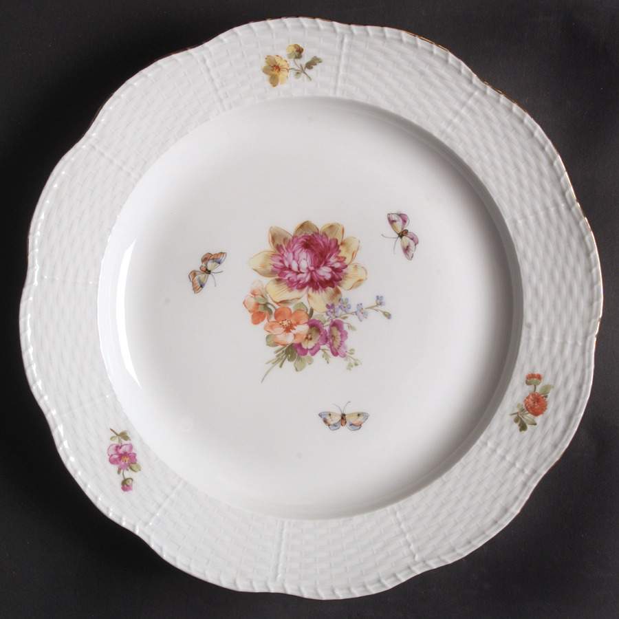 KPM74 Dinner Plate by KPM-1