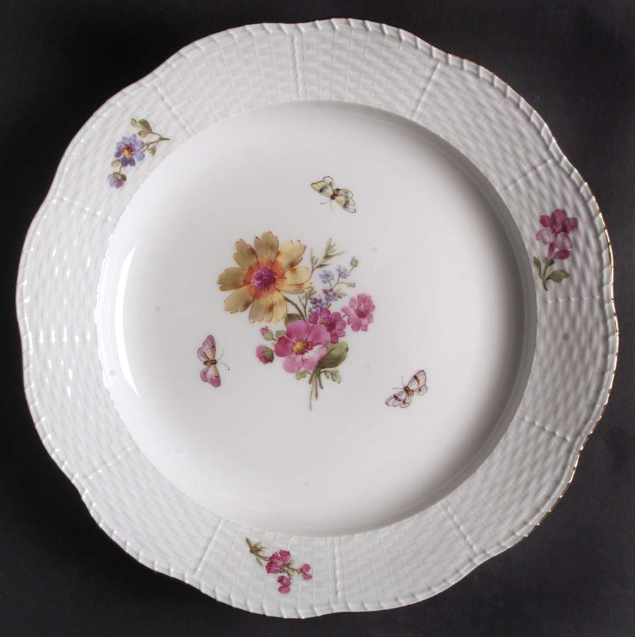 KPM74 Dinner Plate by KPM-1