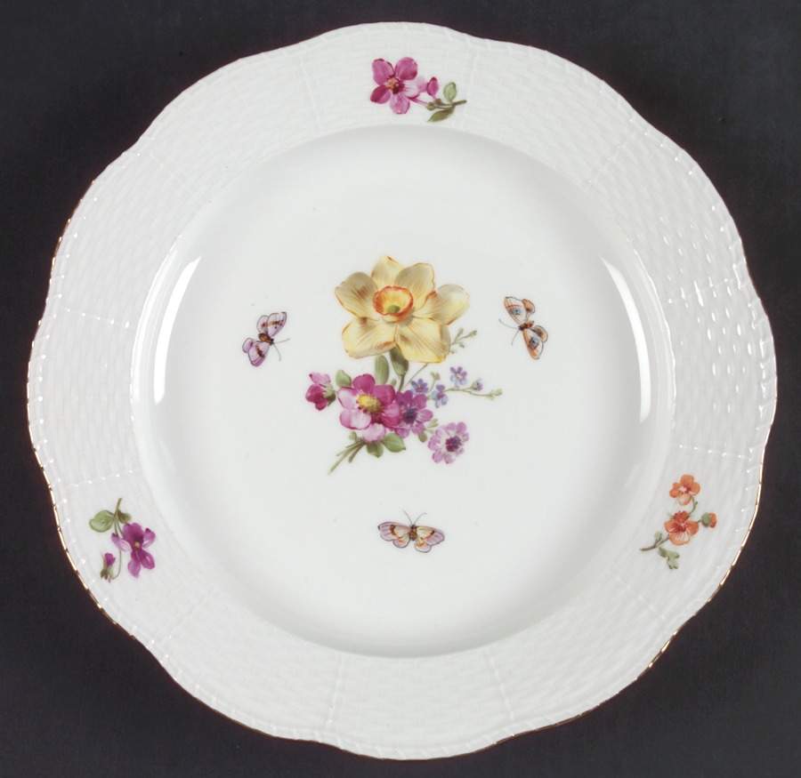 KPM74 Dinner Plate by KPM-1