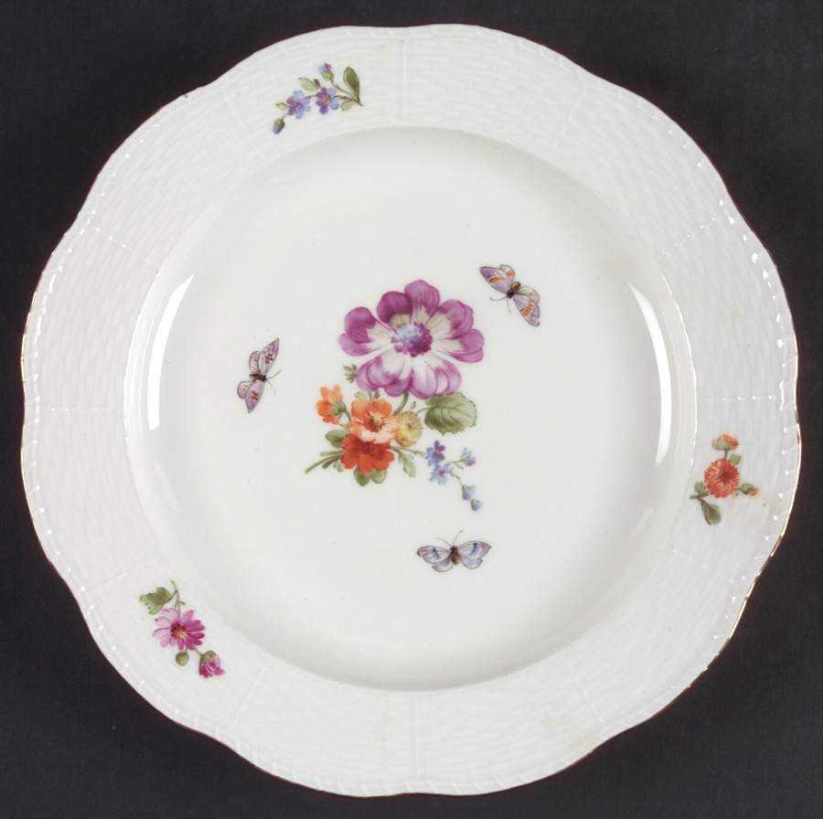 KPM74 Dinner Plate by KPM-1