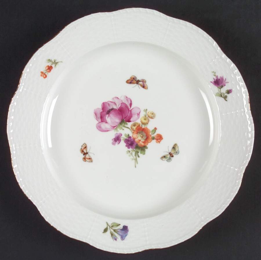 KPM74 Dinner Plate by KPM-1