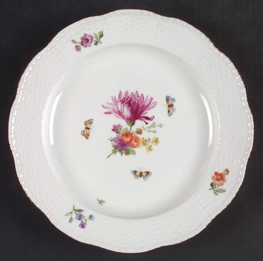 KPM74 Dinner Plate by KPM-1
