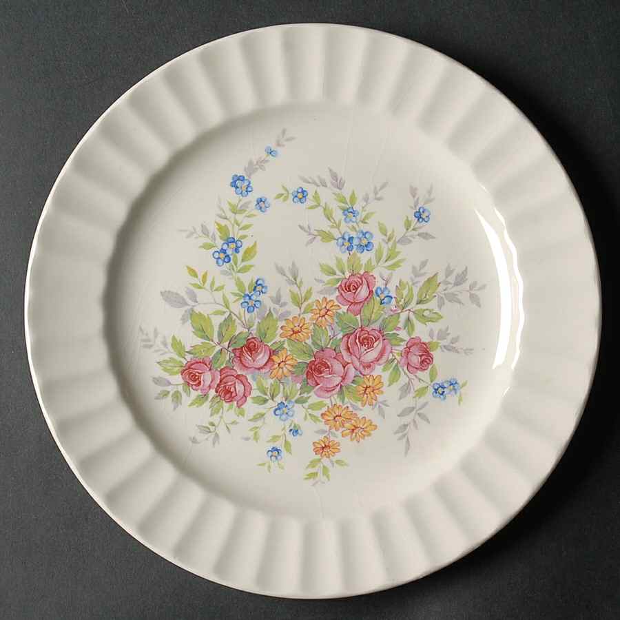KNO372 Luncheon Plate by Edwin Knowles-1