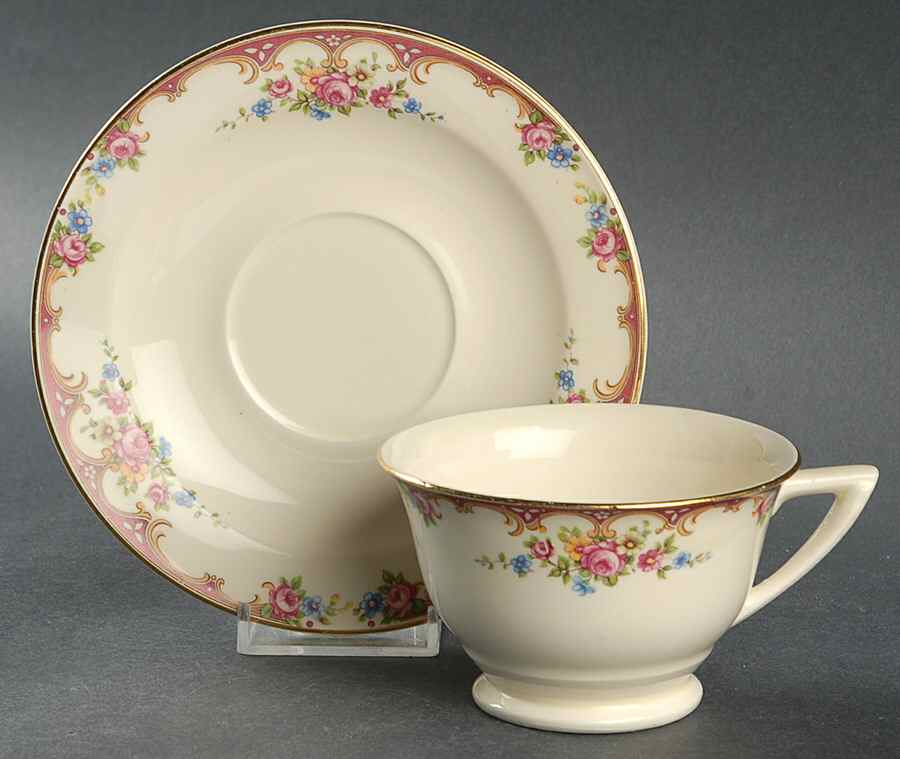 KNO382 Footed Cup & Saucer Set by Edwin Knowles-1