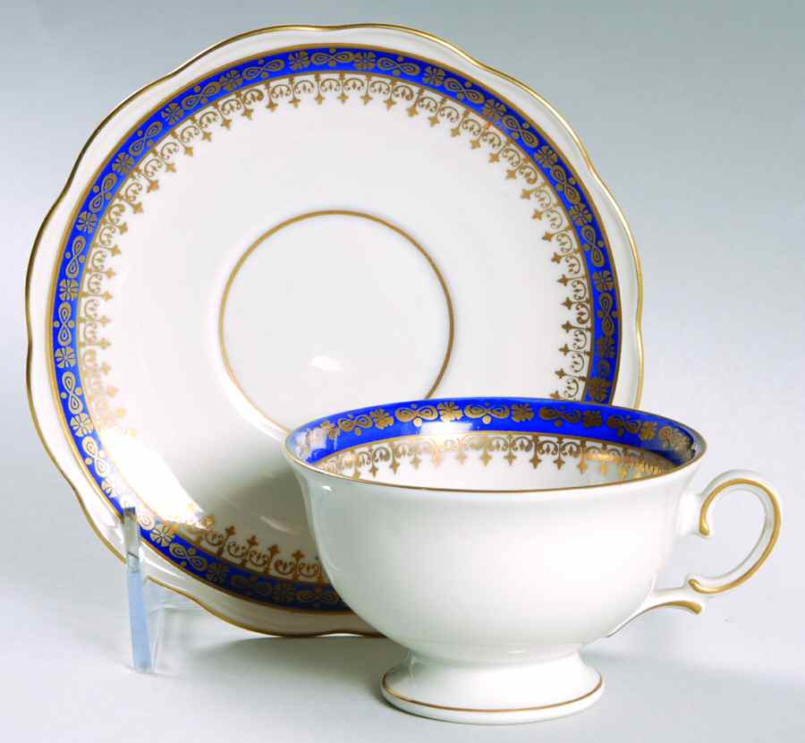 KPM81 Footed Cup & Saucer Set by KPM-1