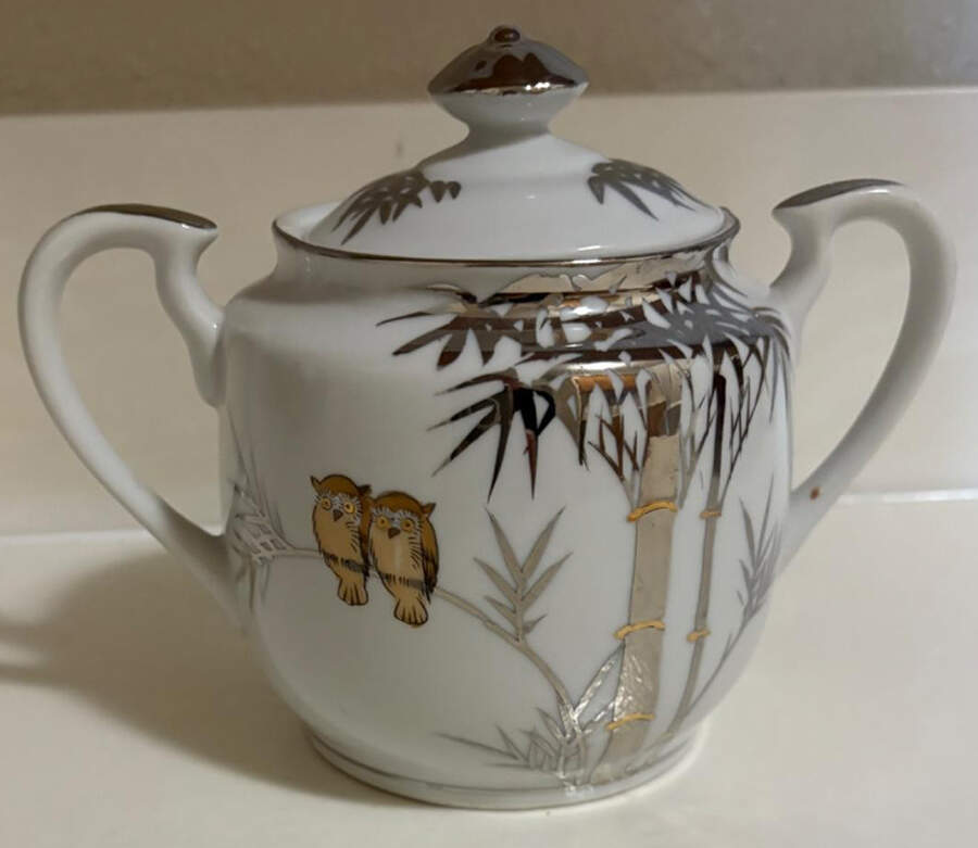 KUT63 Sugar Bowl & Lid by Kutani-1