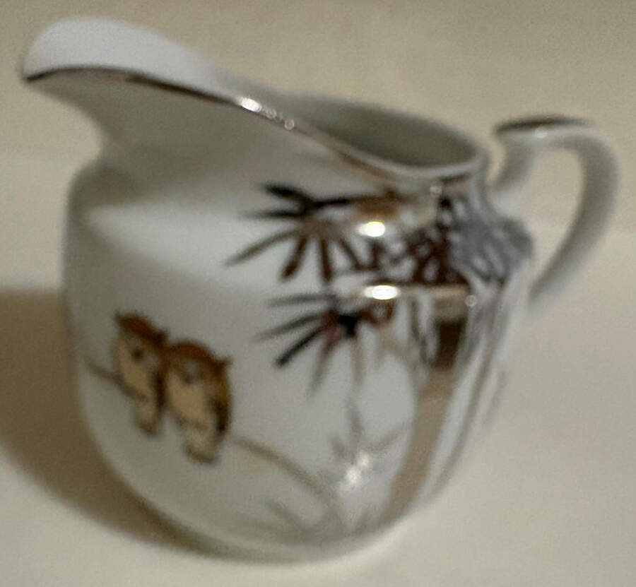 KUT63 Creamer by Kutani-1